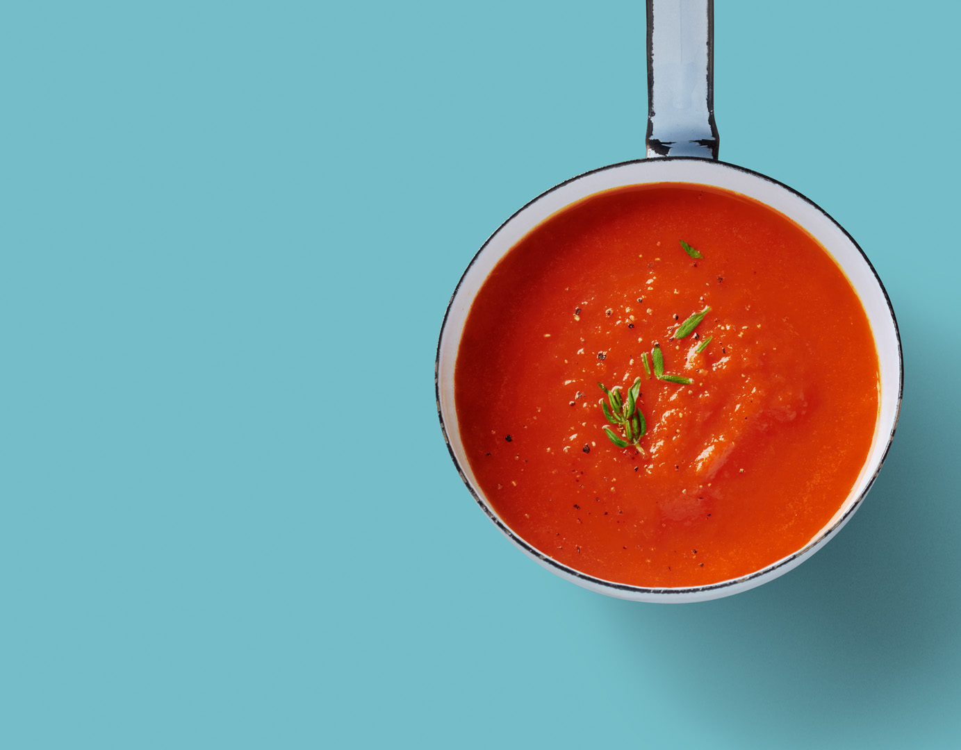 Floris Holtland - packaging photography - meal - red soup